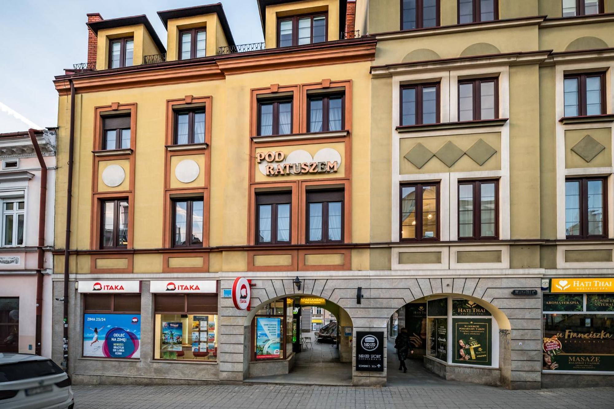 Pod Ratuszem Apartment Rzeszow Ngoại thất bức ảnh