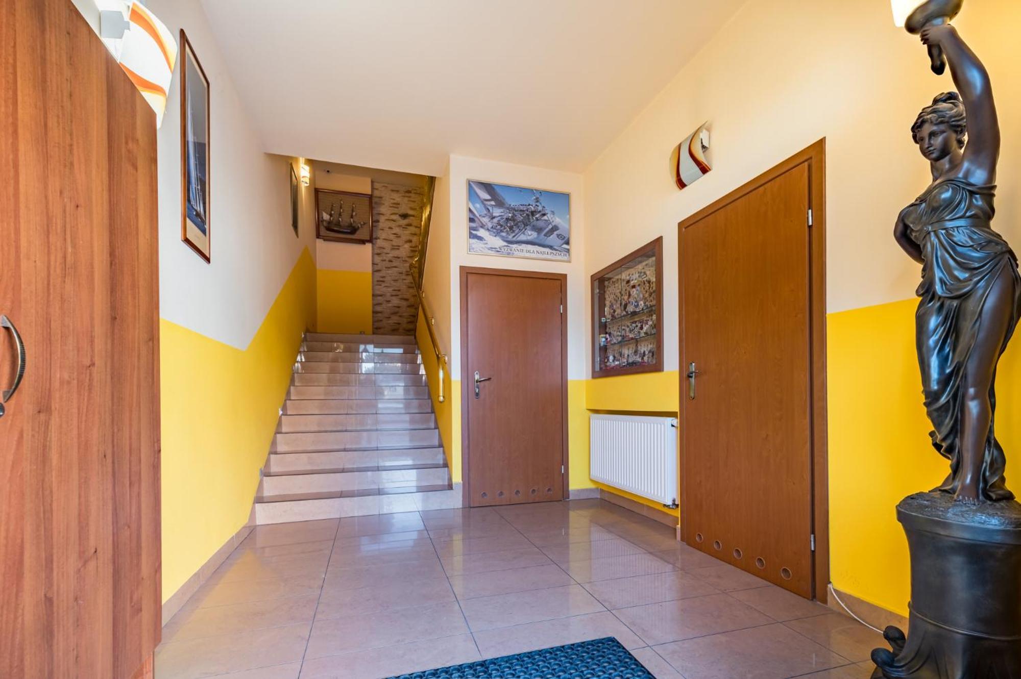 Pod Ratuszem Apartment Rzeszow Ngoại thất bức ảnh