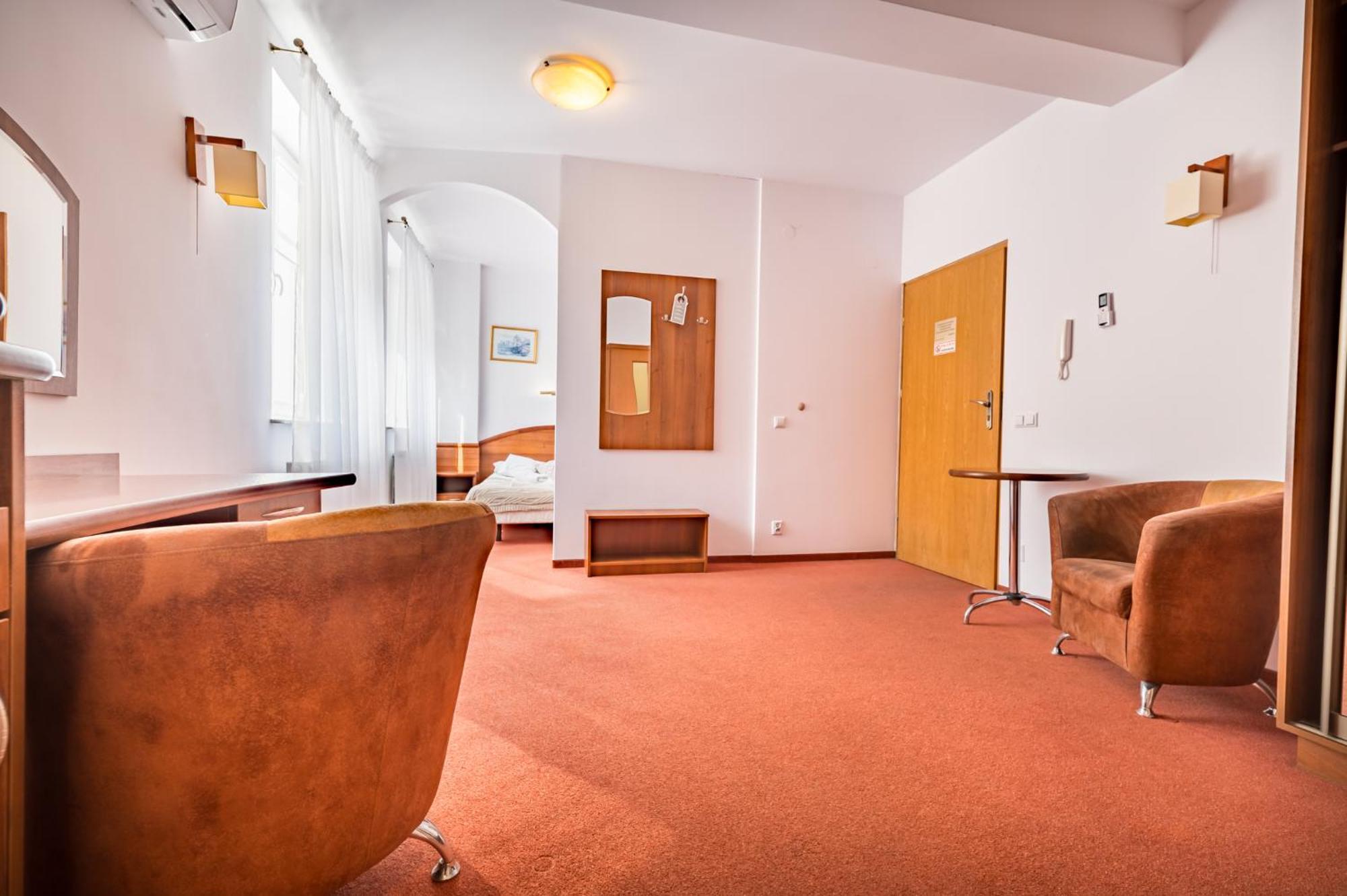 Pod Ratuszem Apartment Rzeszow Ngoại thất bức ảnh