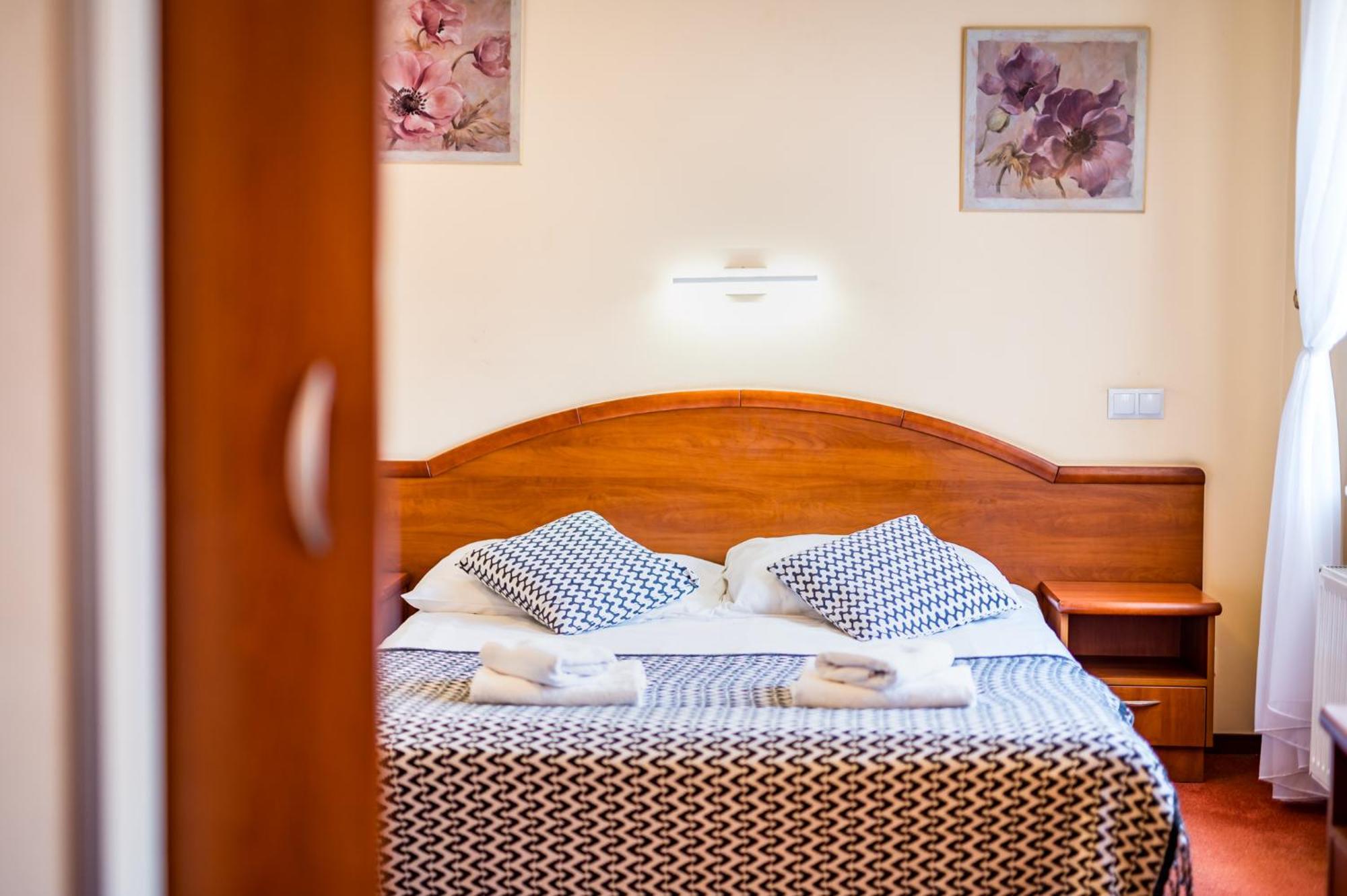 Pod Ratuszem Apartment Rzeszow Ngoại thất bức ảnh