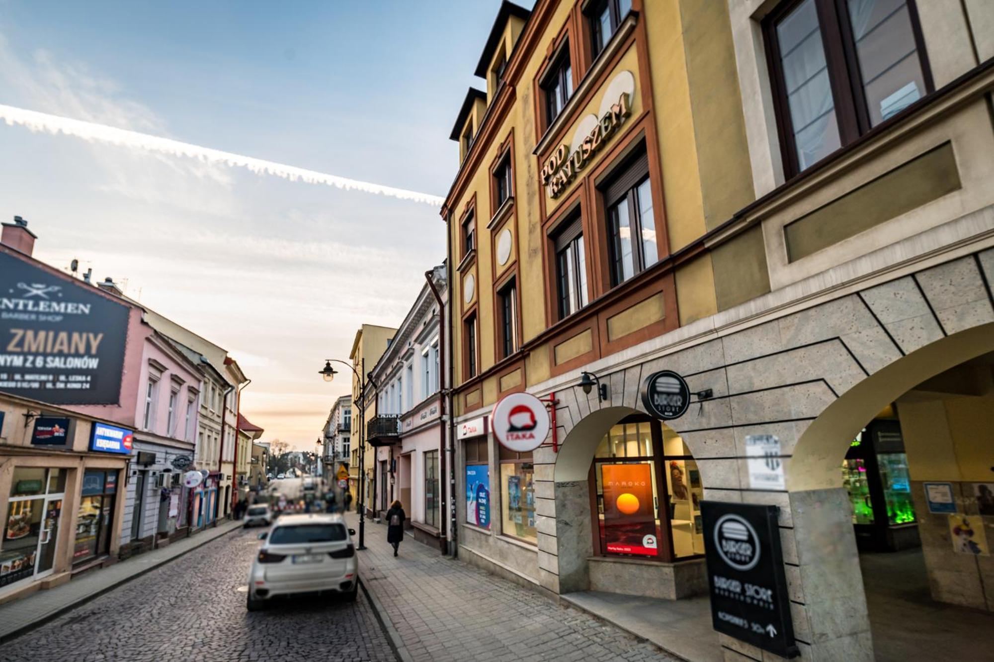 Pod Ratuszem Apartment Rzeszow Ngoại thất bức ảnh