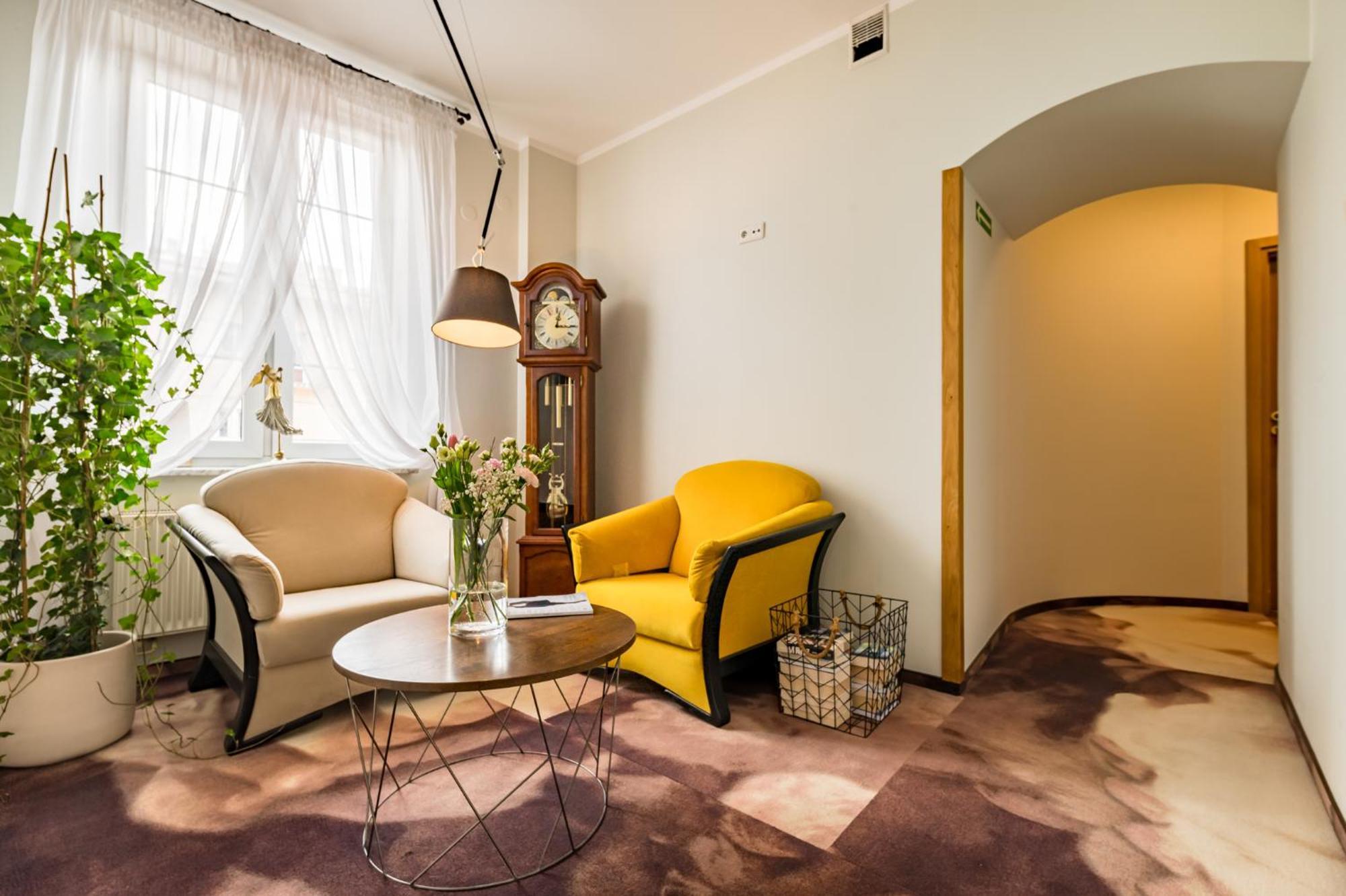 Pod Ratuszem Apartment Rzeszow Ngoại thất bức ảnh